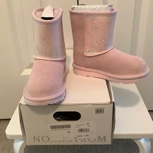 Brand New Kids Ugg Classic Glitter Boots